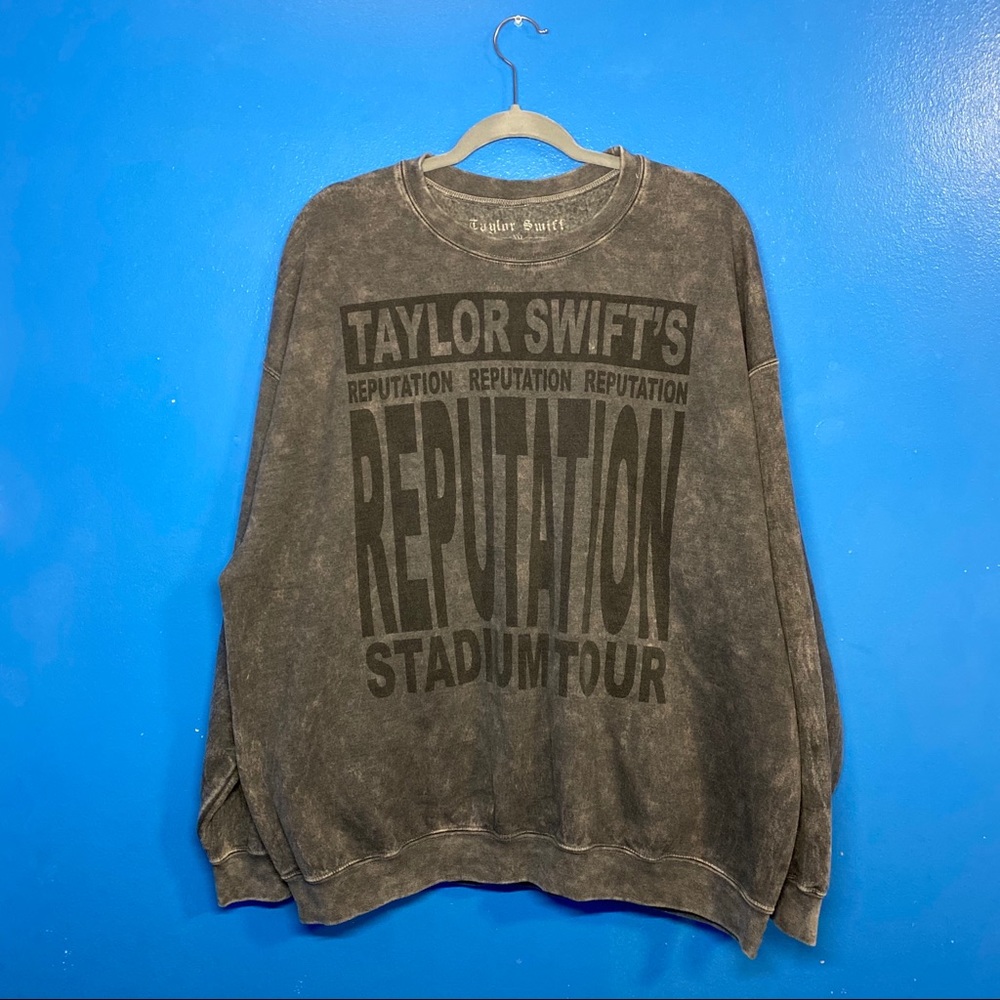Taylor Swift Reputation Tour Crewneck Sweatshirt